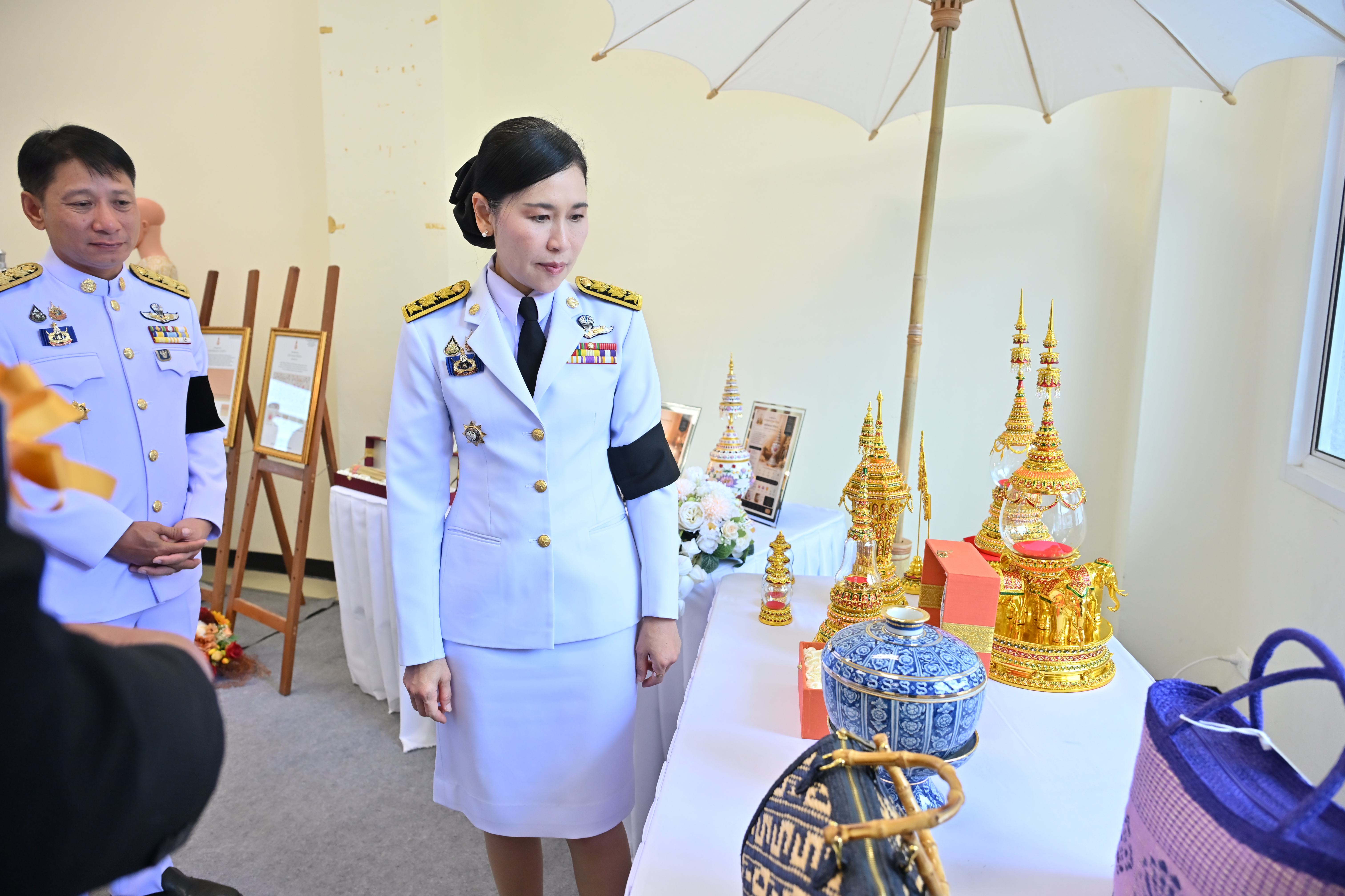 title - ส.ป.ก.นครปฐม เข้าร่วมพิธีมอบแบบลายผ้าพระราชทาน ประจำปี 2569
